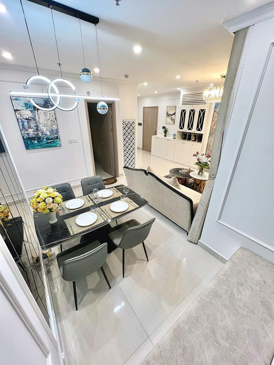 Căn hộ dịch vụ 2PN Luxury S401 homestay Vinhomes Smart City